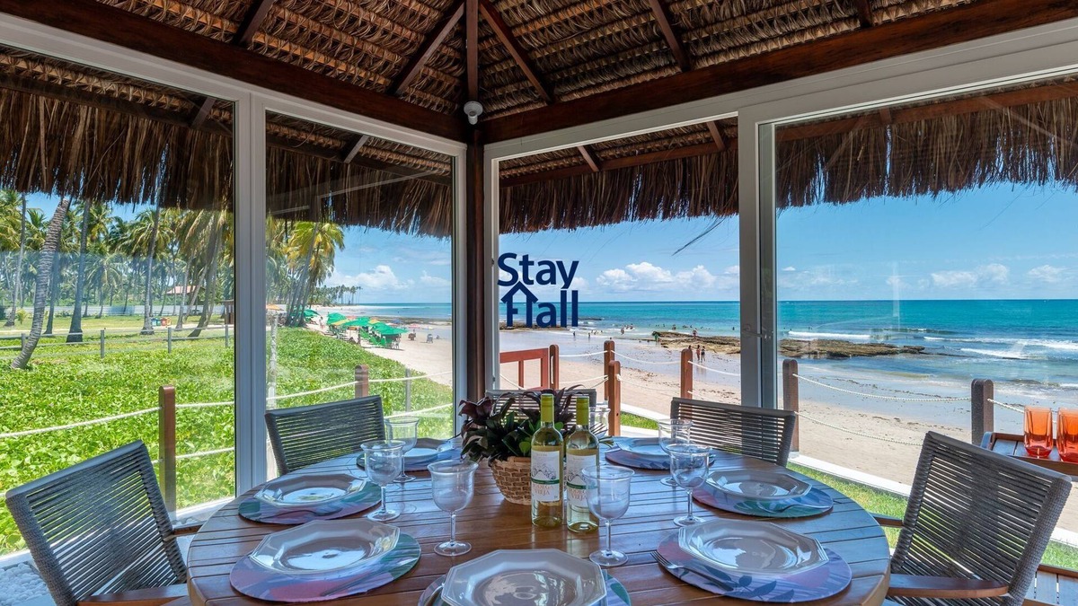 Praia dos Carneiros House | 4 Bedroom House on the Seaside of Carneiros with Private Pool and Cooking Service
