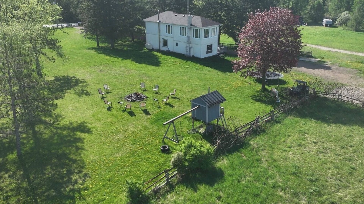 Glencairn Other | 4 bedroom house on the madriver/tubing/🏊‍♀️/30 + acres/lots to do
