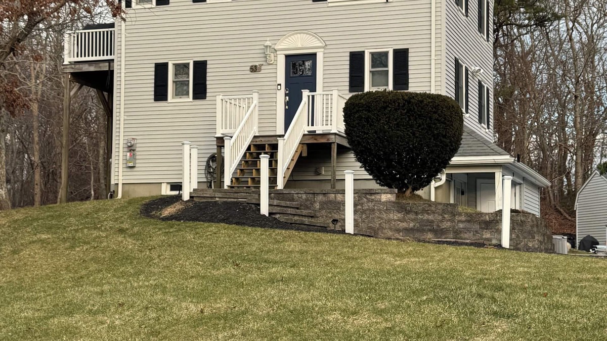 Cedarville House | 4-bedroom house with WiFi and AC, hot tub, short walk to the beach in Plymouth