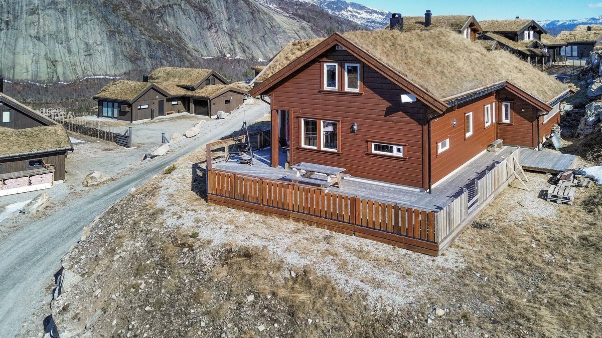 Valle House | 4 bedroom lovely home in Rysstad