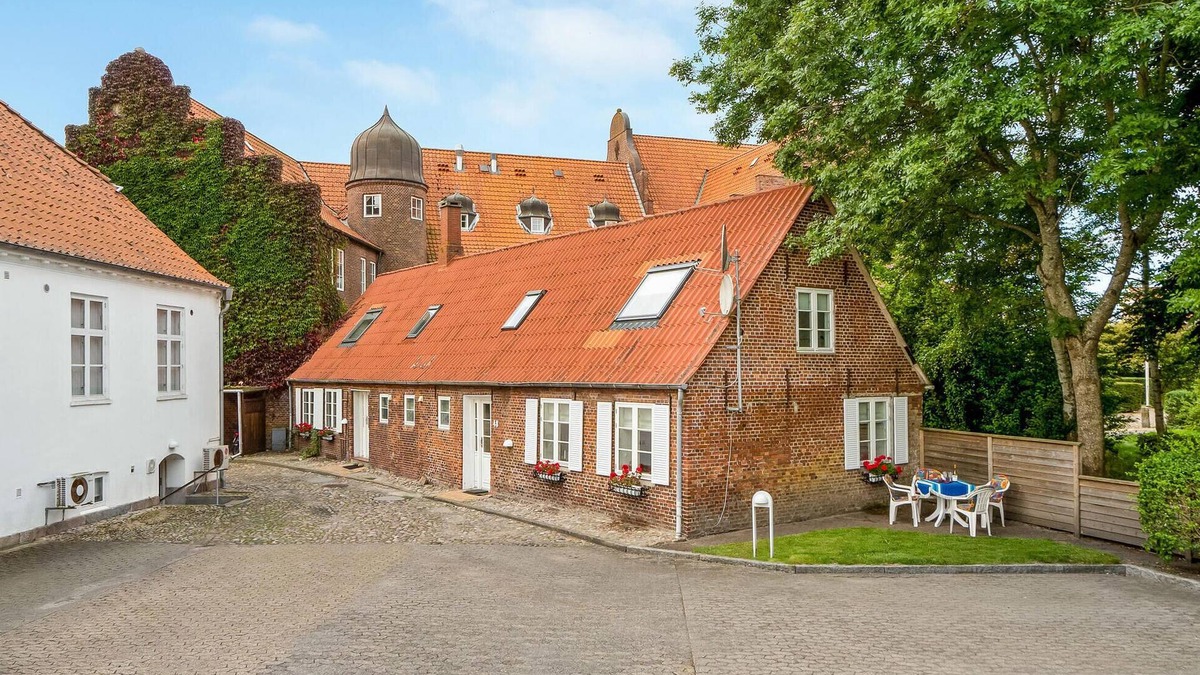 Tonder House | 4 bedroom lovely home in Tønder