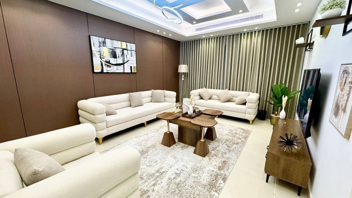 Mecca Apartment | 4 Bedroom Luxury Apartment Near Haram With Full Kitchen and Large Living Room