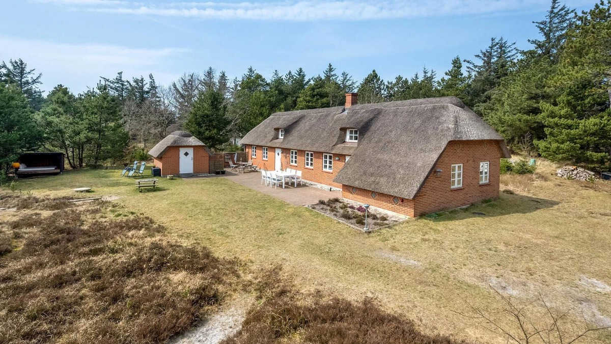 Øhuse House | 4 bedroom nice home in Ulfborg