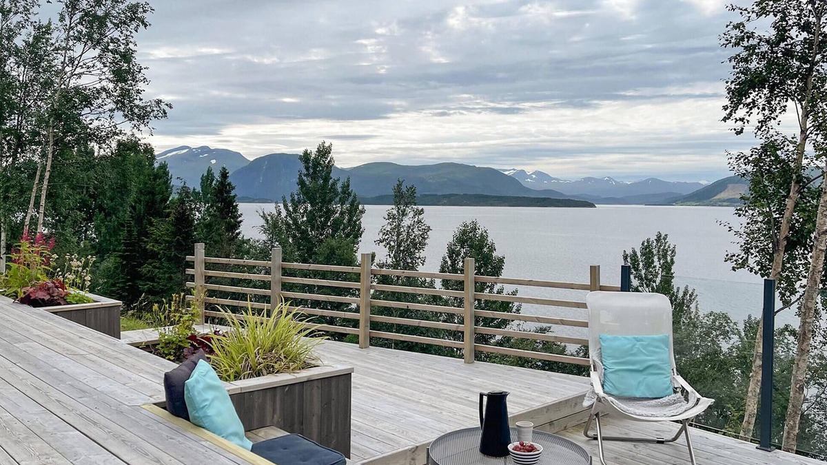 Torjulvagen House | 4 bedroom nice home in Stangvik