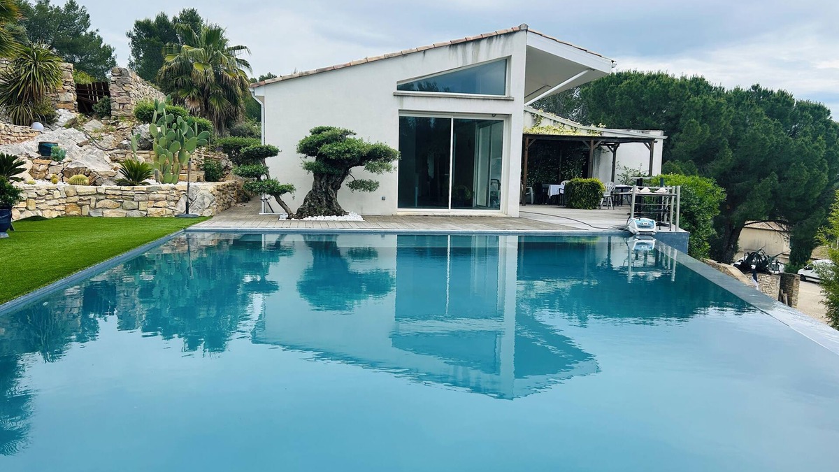 Caveirac House | 4 Bedroom Private vacation home in Caveirac
