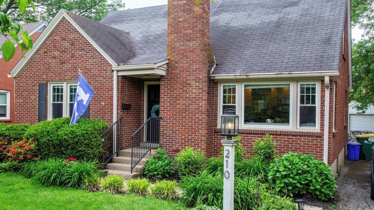 St. Matthews House | 4-bedroom Remodeled St Matthews Cape Cod