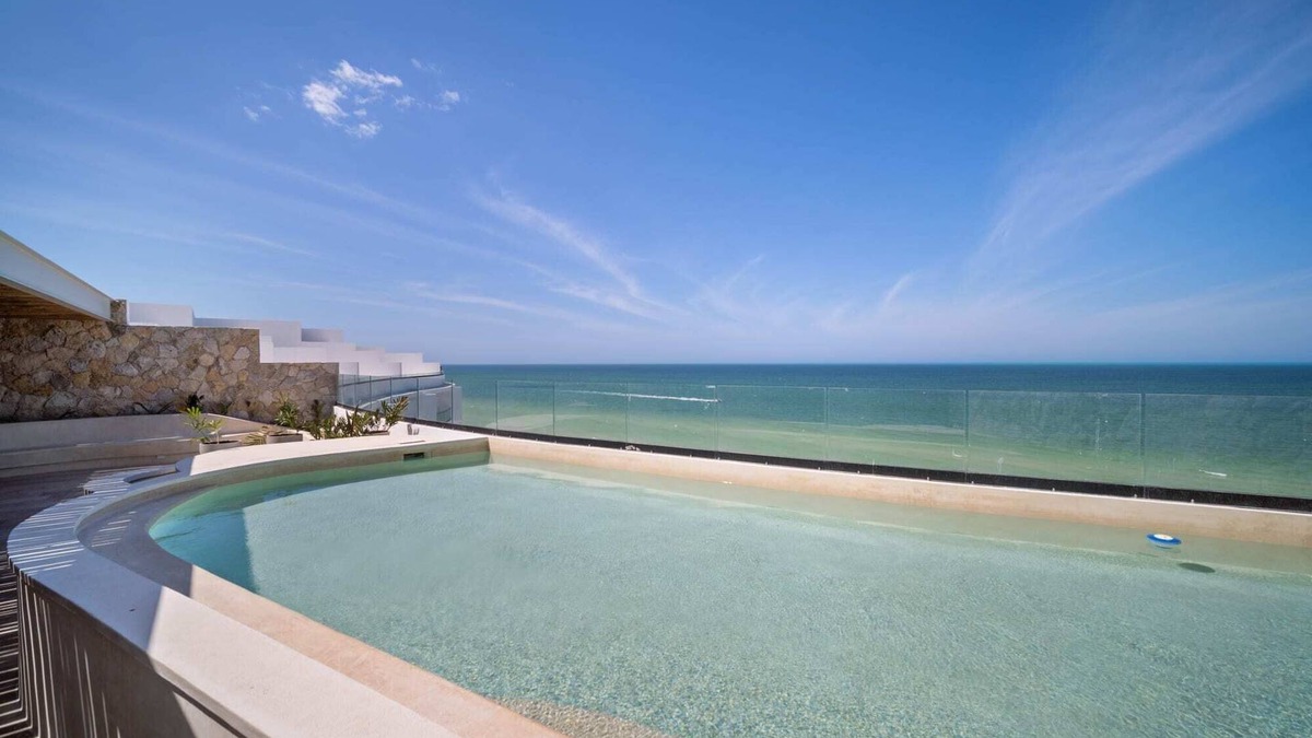Miramar Apartment | 4 Bedroom Siela Beachfront Luxury Apartment