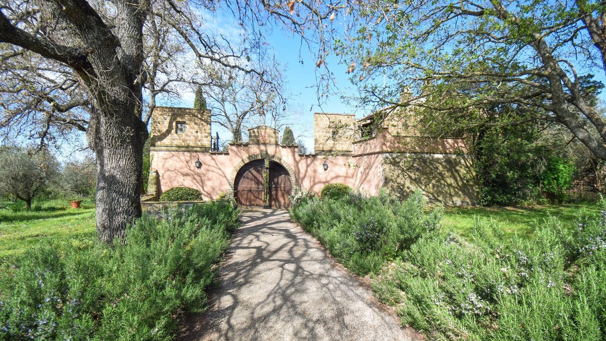 Montefiascone House | 4 bedroom stunning home in Montefiascone
