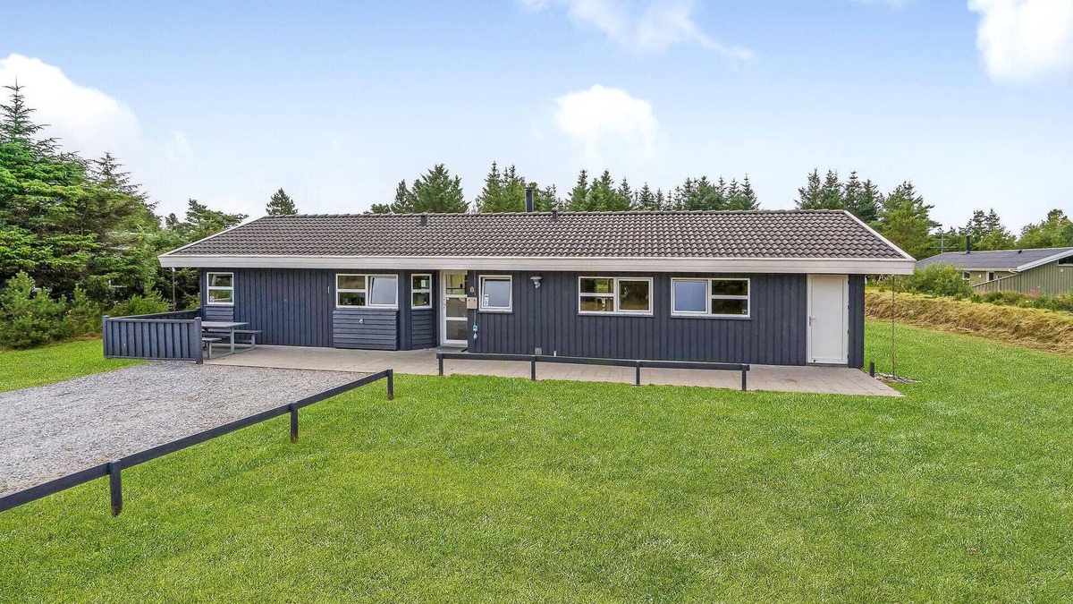 Torup Strand House | 4 bedroom stunning home in Fjerritslev