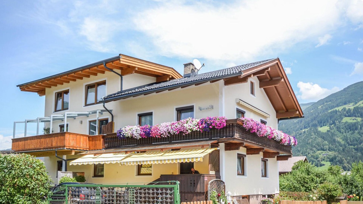 Finsing House | 4 bedroom stunning home in Uderns