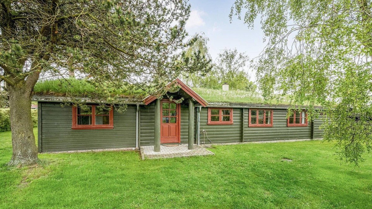 Hasmark Strand House | 4 bedroom stunning home in Otterup