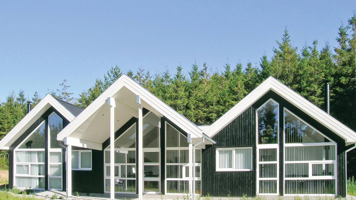Sindal House | 4 bedroom stunning home in Sindal