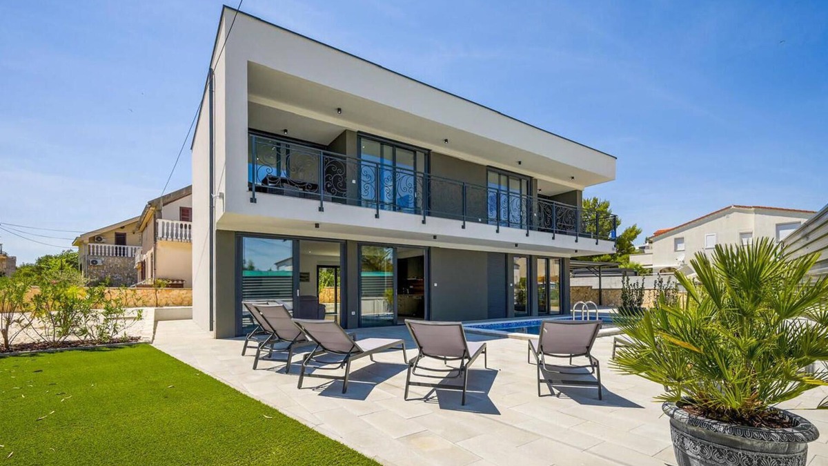 Murter House | 4 bedroom stunning home in Murter