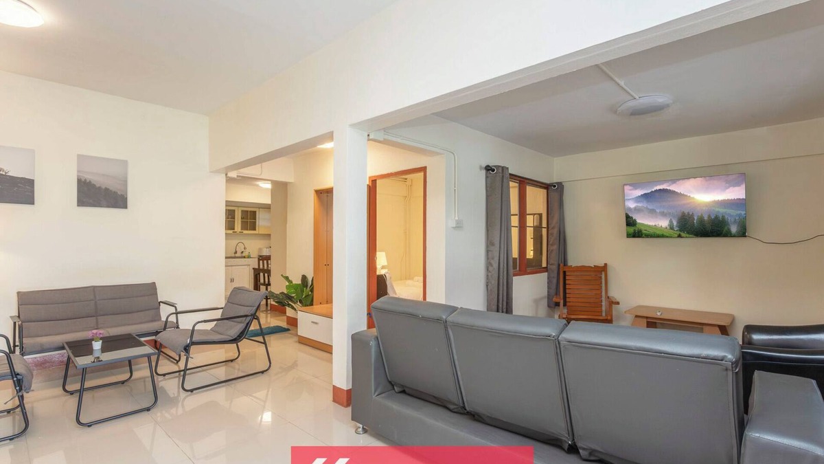 Nimman House | 4-bedroom house in amazing Chang Wat Chiang Mai with AC