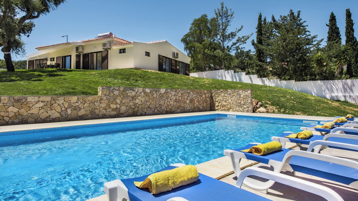 Vale Navio Villa | 4 Bedroom Villa Albufeira With Private Pool