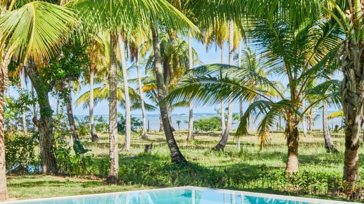 El Limon Villa | 4 bedroom villa, facing the sea, with unspoilt beach and very quiet.