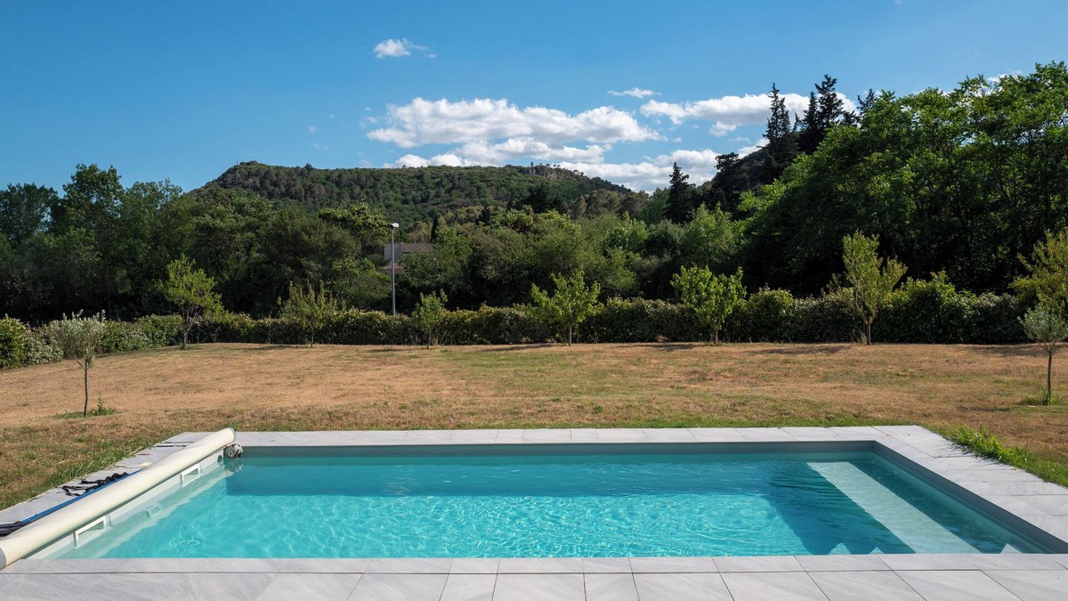 Rochemaure Villa | 4 Bedroom Villa in Rochemaure