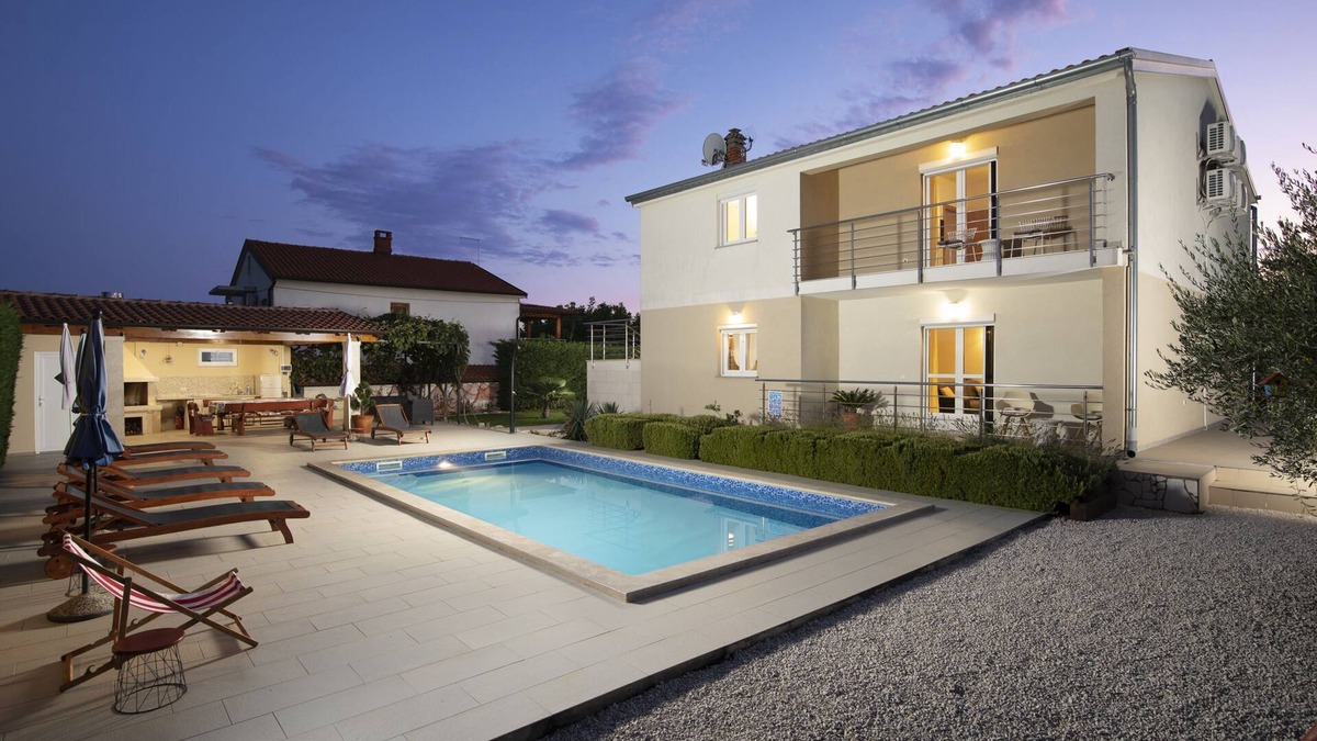 Brnobici Villa | 4 bedroom villa Renata near Porec