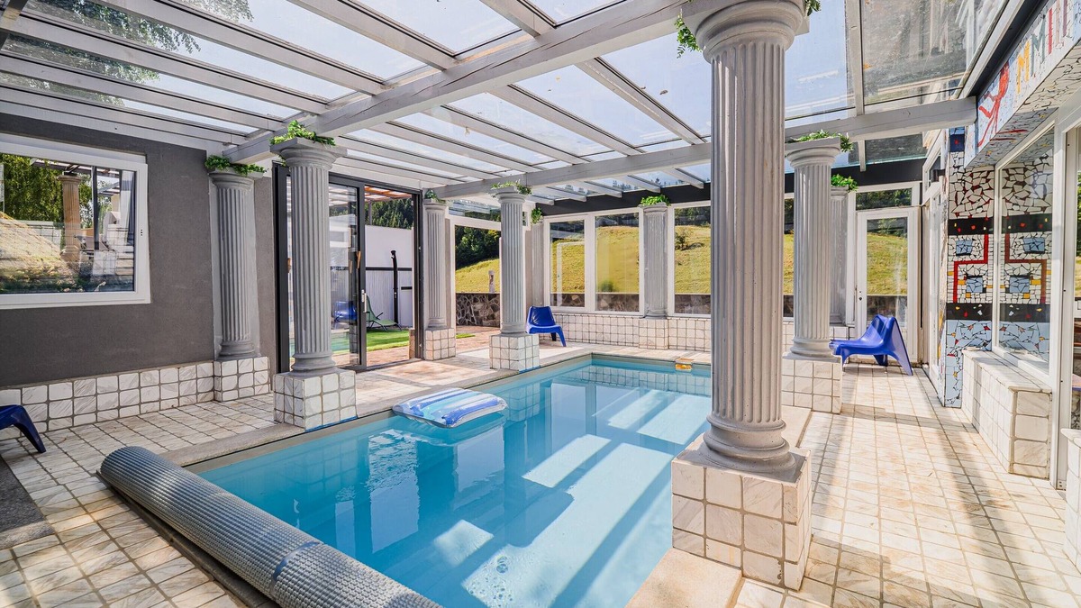 Spodnja Polskava Villa | 4 Bedroom Villa with Heated Indoor Pool in Kapla