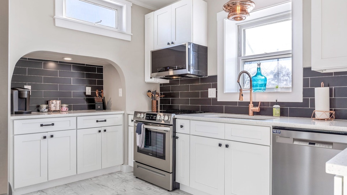Wentzville House | 4 Bedroom Wentzville Home by StayLage
