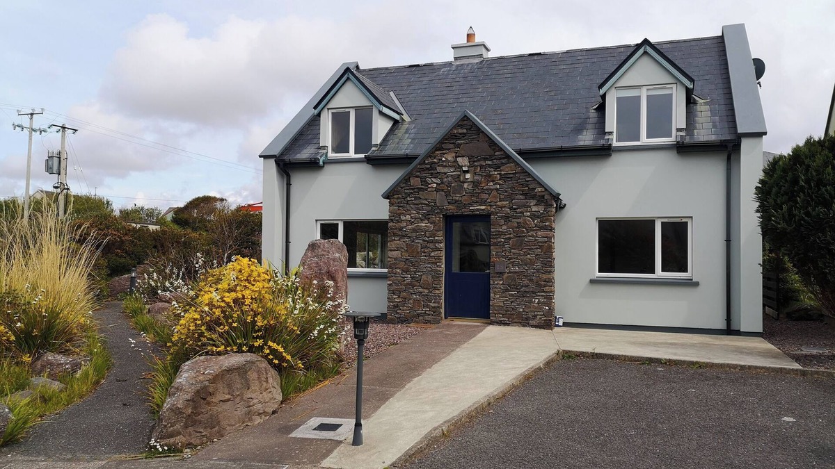 Waterville House | 4 bedroomed house in Waterville close to the beach