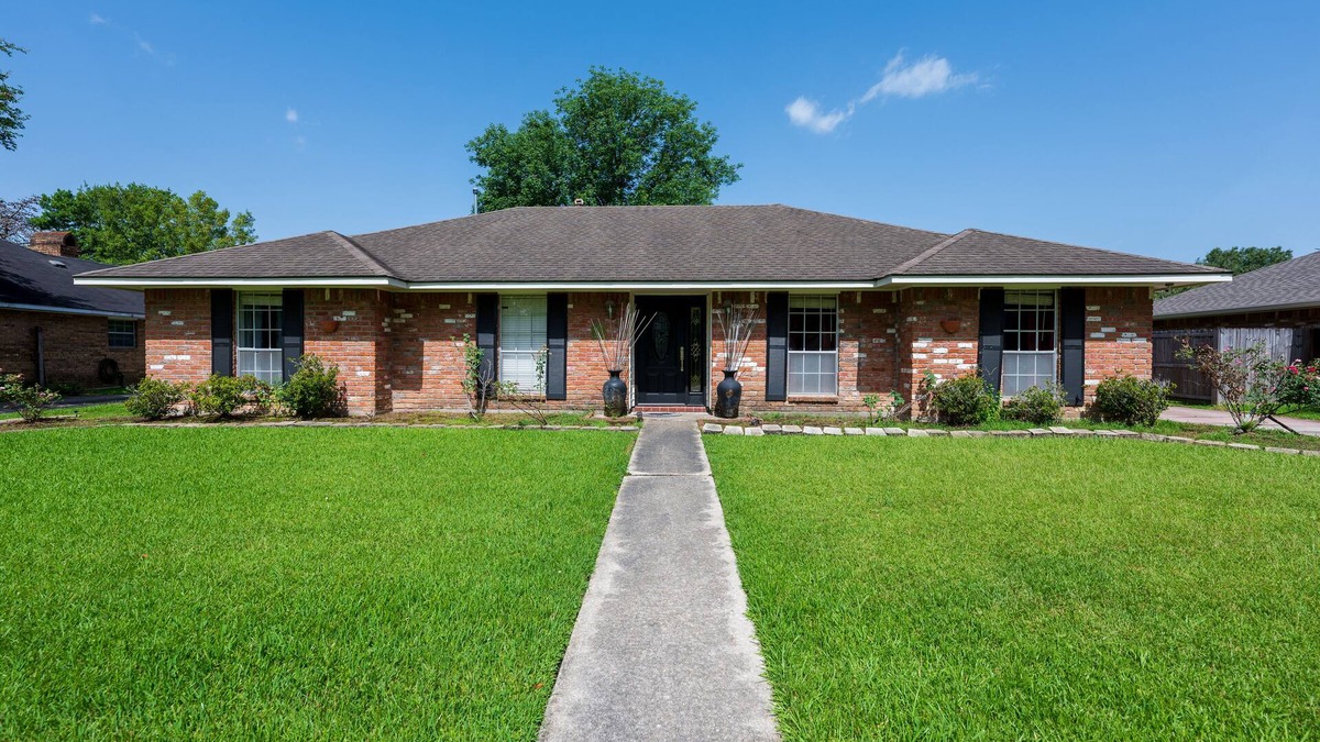 Shenandoah House | 4 bedrooms big house in a great location