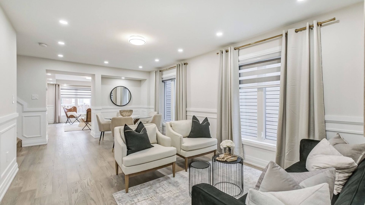 Halton Regional Municipality House | 4 Bedrooms for 10 to 12 people in Milton, Ontario