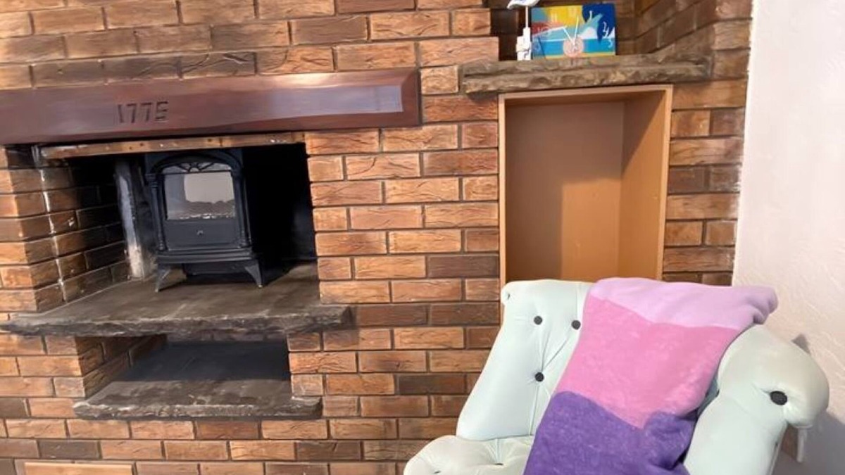 Bridgend House | 4-Bedrooms - Perfect for those working in Bridgend