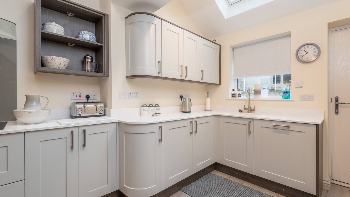 Wadsworth House | 4 Bedrooms, sleeping 6, just 2 minutes walk from Hebden Bridge town square .