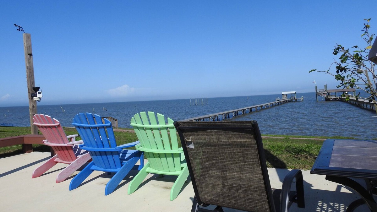 Theodore House | 4 BR 2 1/2 BA Home located on Mobile Bay, AL 36523n