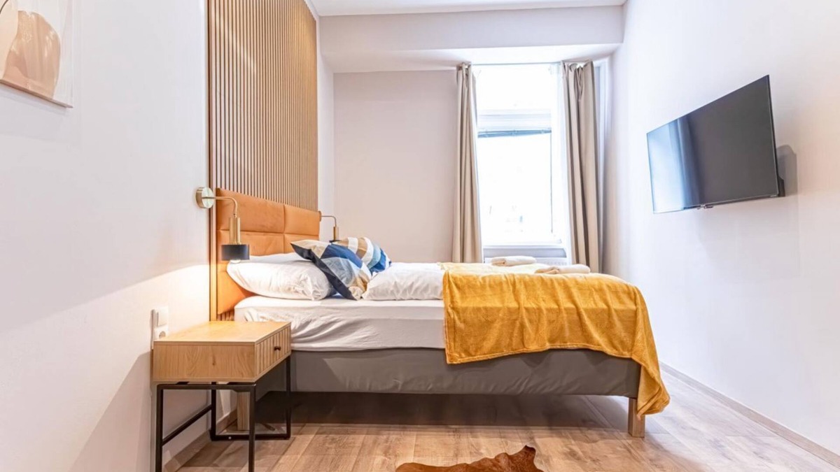 Neulerchenfeld Apartment | 4-BR Apt, Ideal for Groups, 6-Min to Stadthalle