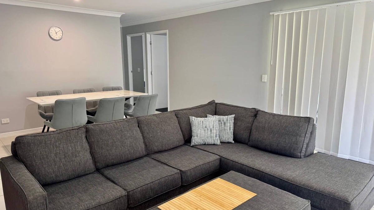 Coomera House | 4-BR Home close to beaches and attractions. Includes access to a pool, spa, gym