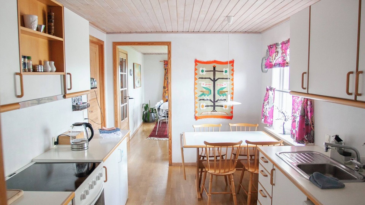 Hoyviksvegur Apartment | 4 Br House/Capital/Cheerful/Nature