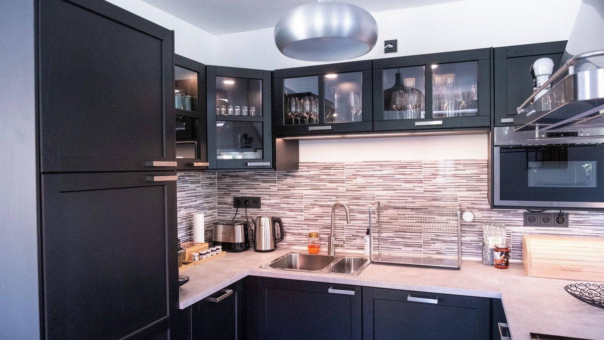 Cak House | 4 Cats Shelter Apartments