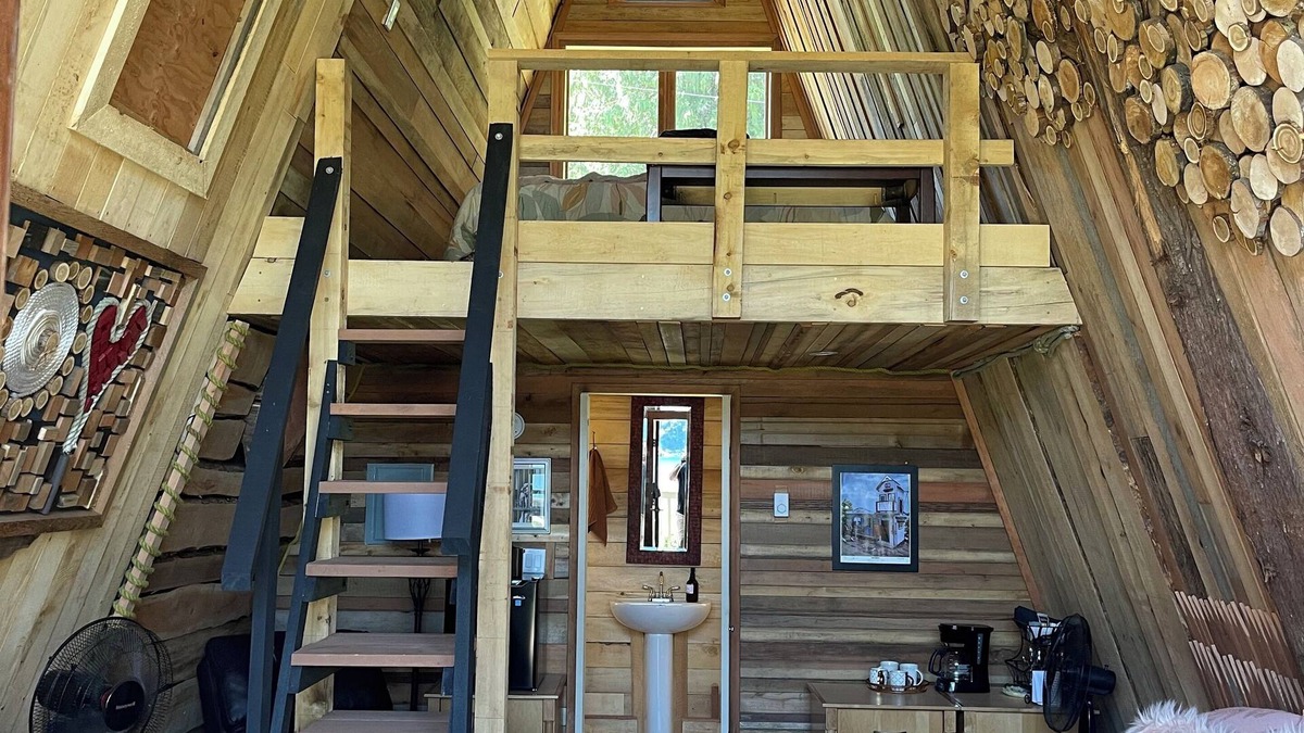Powell River Cabin | 4 Coastal Cabins for exploring the Sunshine Coast of BC