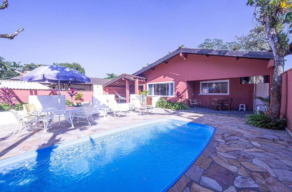 Olaria House | 4 dorm com piscina a 350 m de Camburizinho