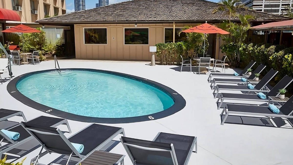 Ala Moana Hotel | 4 Family Friendly Units, Relaxing Garden Views, Pool Access, Minutes to Beaches