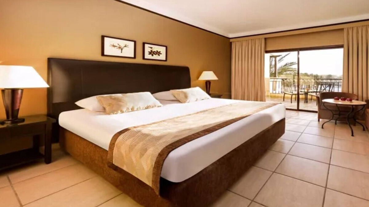 El Quseir Hotel | 4 Family Rooms with Eco-Certified Comfort Near Scenic Beachfront