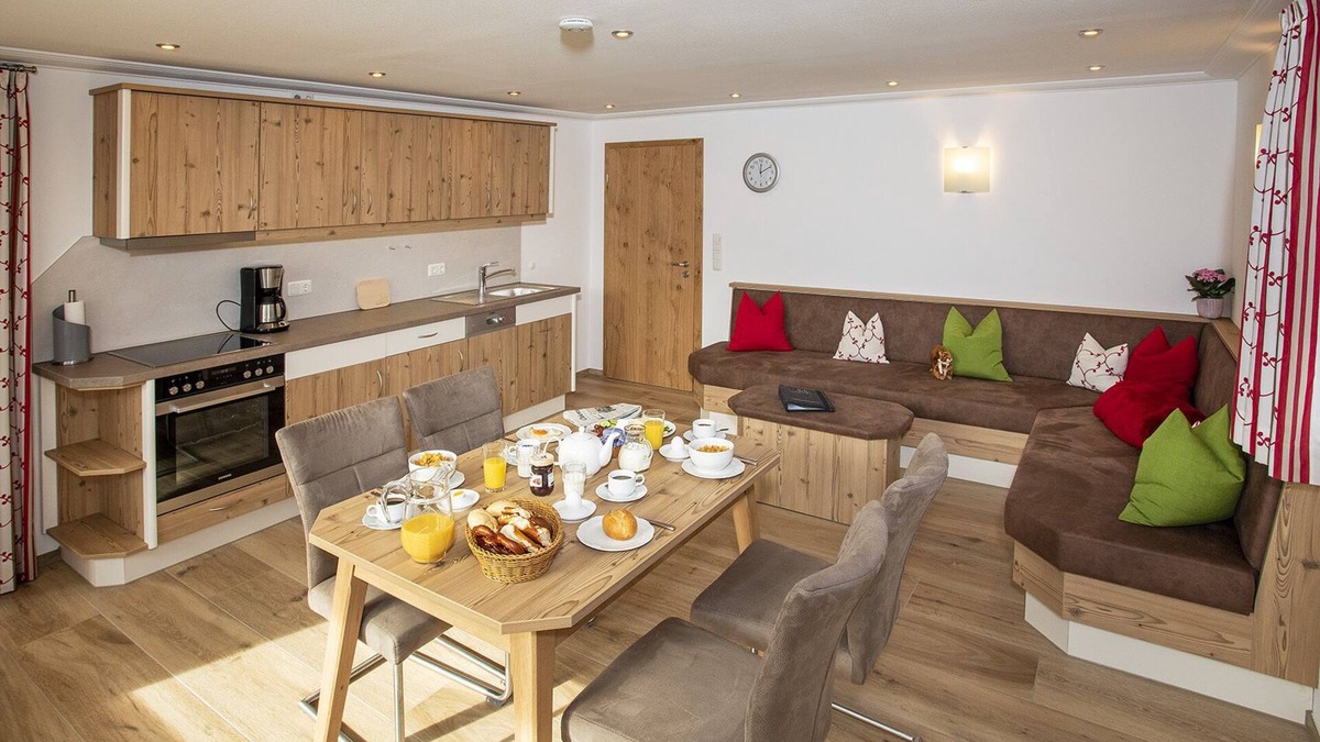 Bernau am Chiemsee Apartment | (4) Ferienwohnung für 1-4 Personen (63 qm, OG)