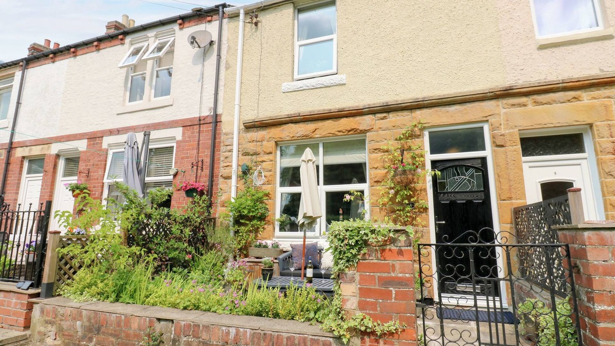 Lanchester Cottage | 4 FORD STREET, pet friendly, country holiday cottage in Lanchester