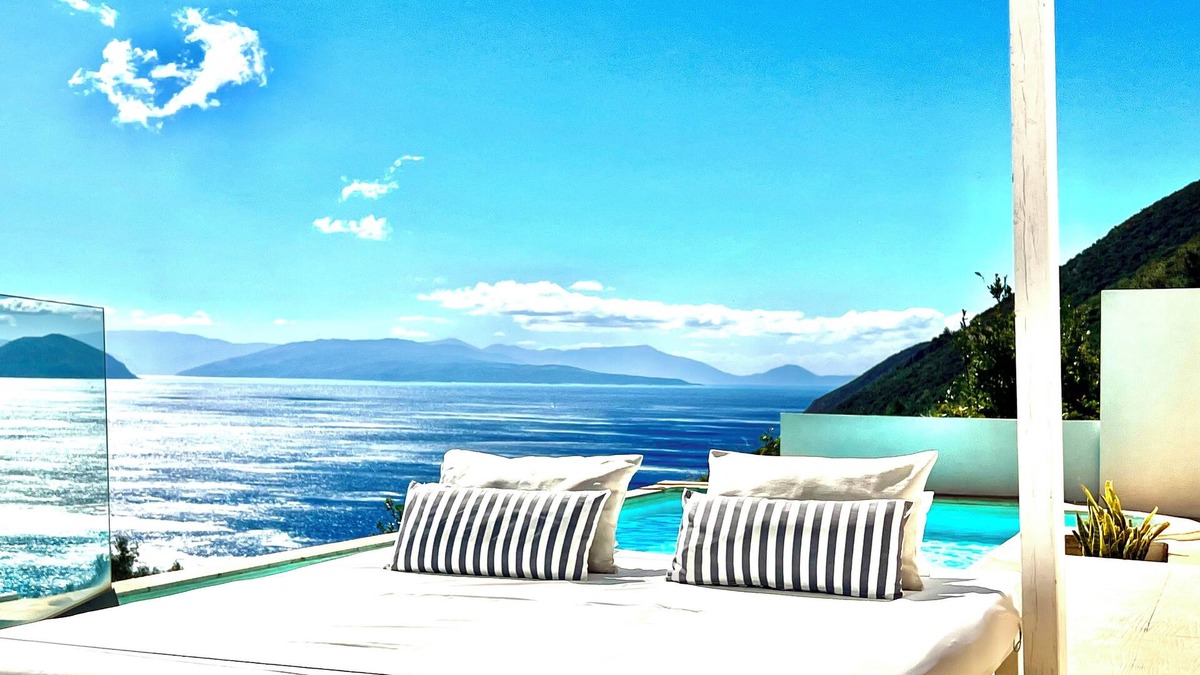 Vassiliki Villa | 4*Get a 10%-25% discount,LESS THAN NORMAL! Independent Villa With Private Pool.
