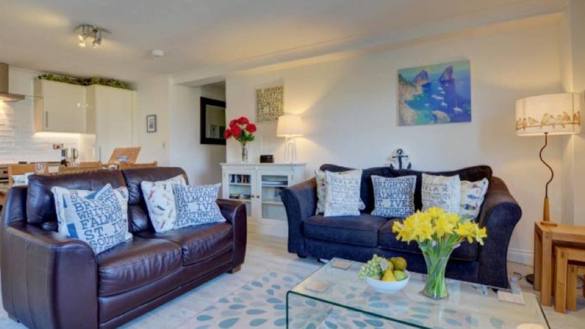 Hele Apartment | 4* GOLD AWARD-WINNING SPACIOUS,STUNNING ANNEXE,BEAUTIFUL SEA VIEWS,GARDEN,WIFI