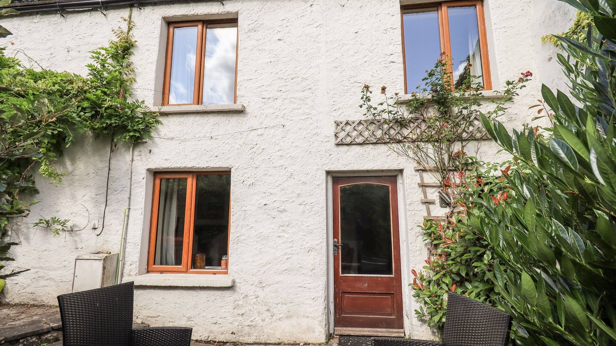 Burton Cottage | 4 GREENCROSS COTTAGES, pet friendly in Burton-In-Kendal