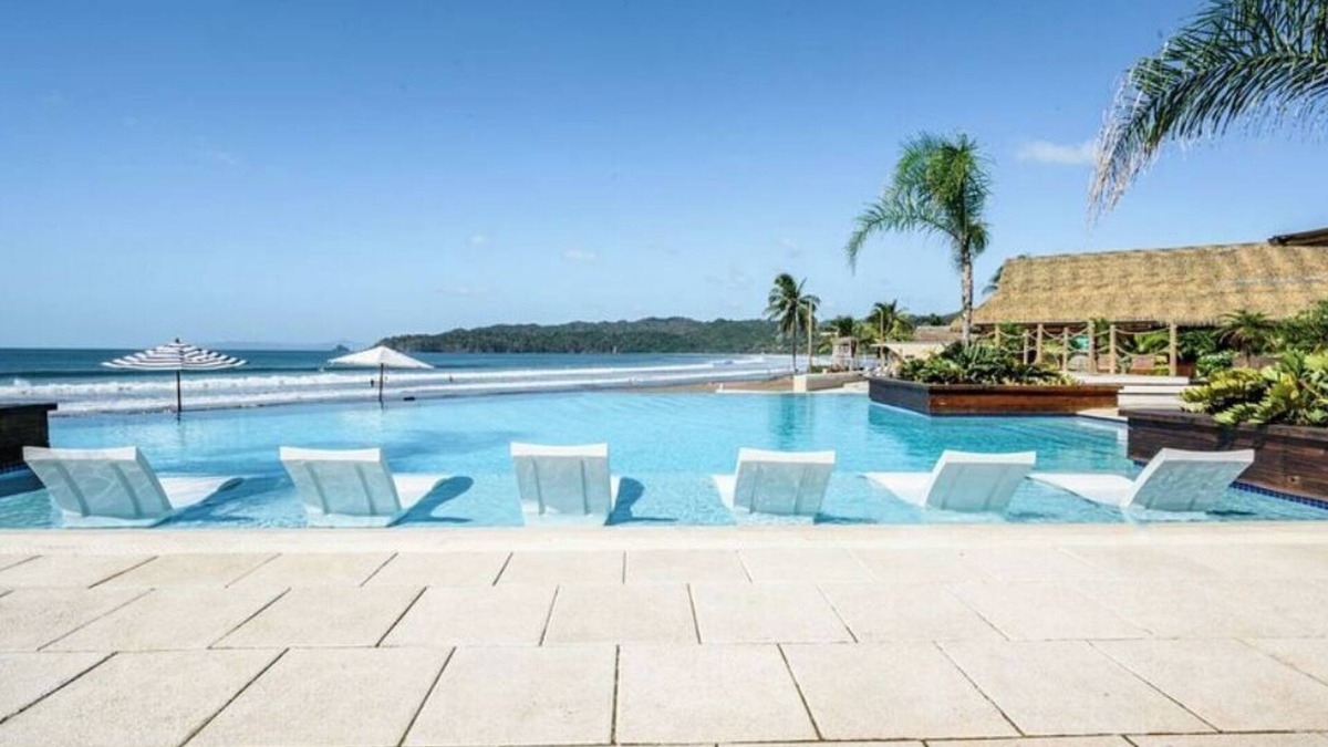 Las Escobas del Venado House | 4 guests, 2 Beds/2.5 Baths Villa in Gated Community/Beachfront Pool & Club