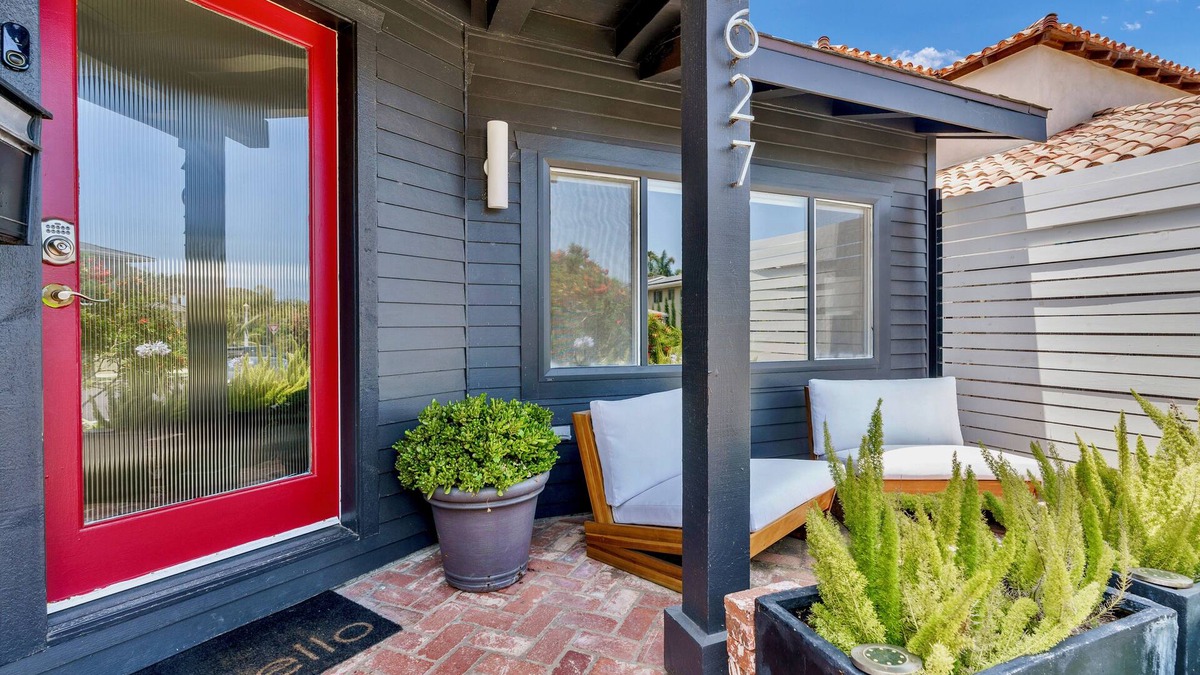 Sunset Cliffs House | 4 Houses In From The Ocean