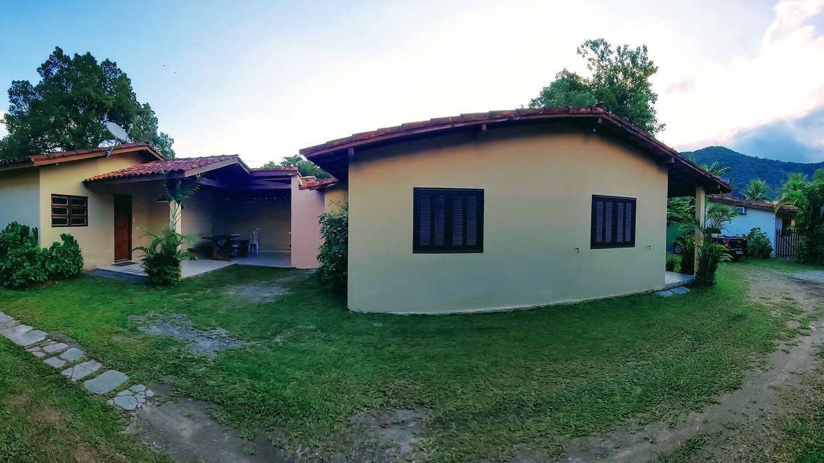 Barra do Sahy House | 4 houses with 2 and 3 bedrooms (living room, kitchen, bathroom, barbecue and furniture)