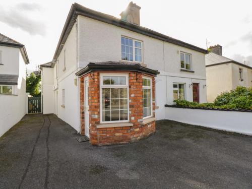 Westport House | 4 McNeela Terrace