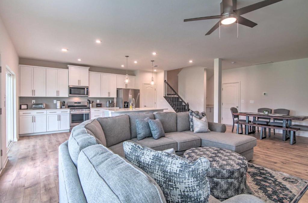 Millville House | 4 Mi to Bethany Beach Townhome with Screened Porch