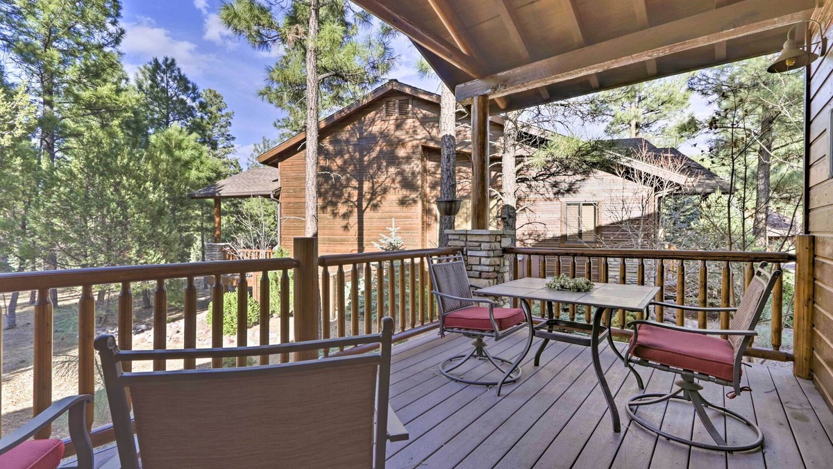 Torreon Cabin | 4 Mi to Fool Hollow Lake: Cabin w/Tranquil Deck