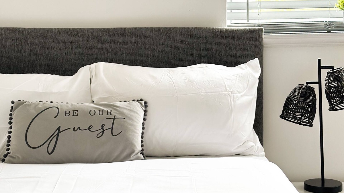 Little Hay House | 4-min drive from NEC/BHX Airport/HS2 - Sleeps 10 guest.